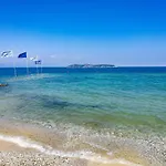 Roxani Hotel *