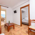 Roxani Hotel