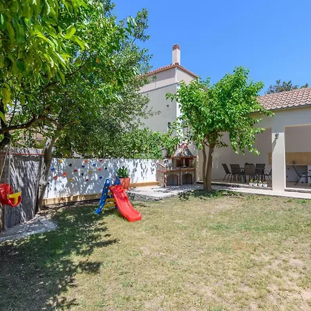 Hotel Roxani