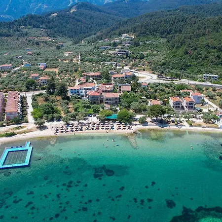 Roxani Hotel *