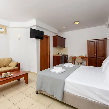 Hotel Roxani *