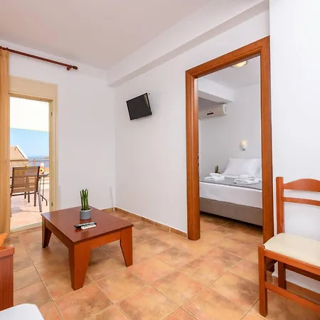 Roxani Hotel
